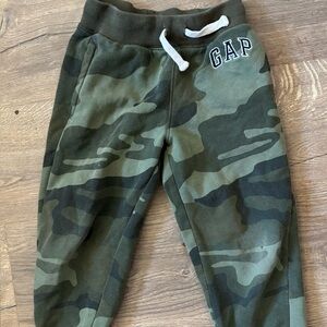 GAP Kids Green Camo Joggers